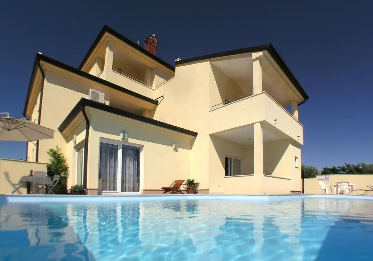 Vila Bicikleta Istra Peroj Luaran gambar